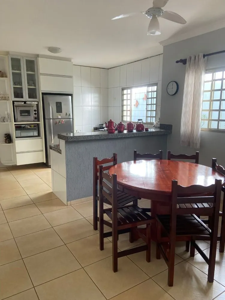 Casa, 3 quartos, 260 m² - Foto 6