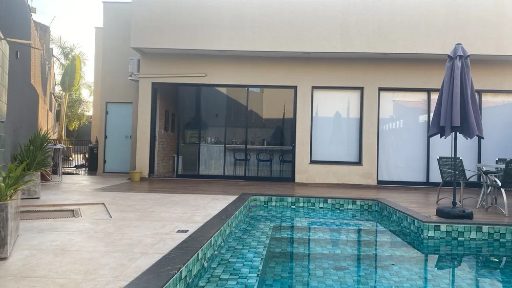 Casa, 3 quartos, 190 m² - Foto 1