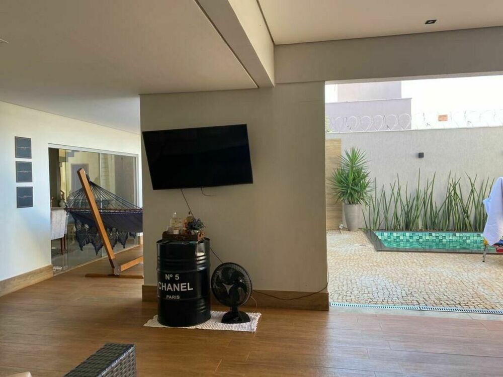 Casa à venda com 3 quartos, 420M2 - Foto 4