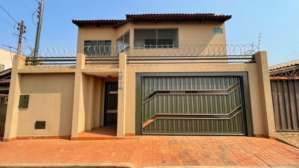 Casa, 4 quartos, 200 m² - Foto 2