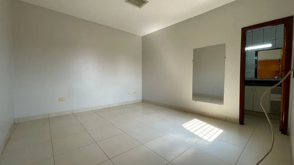Casa, 4 quartos, 200 m² - Foto 4