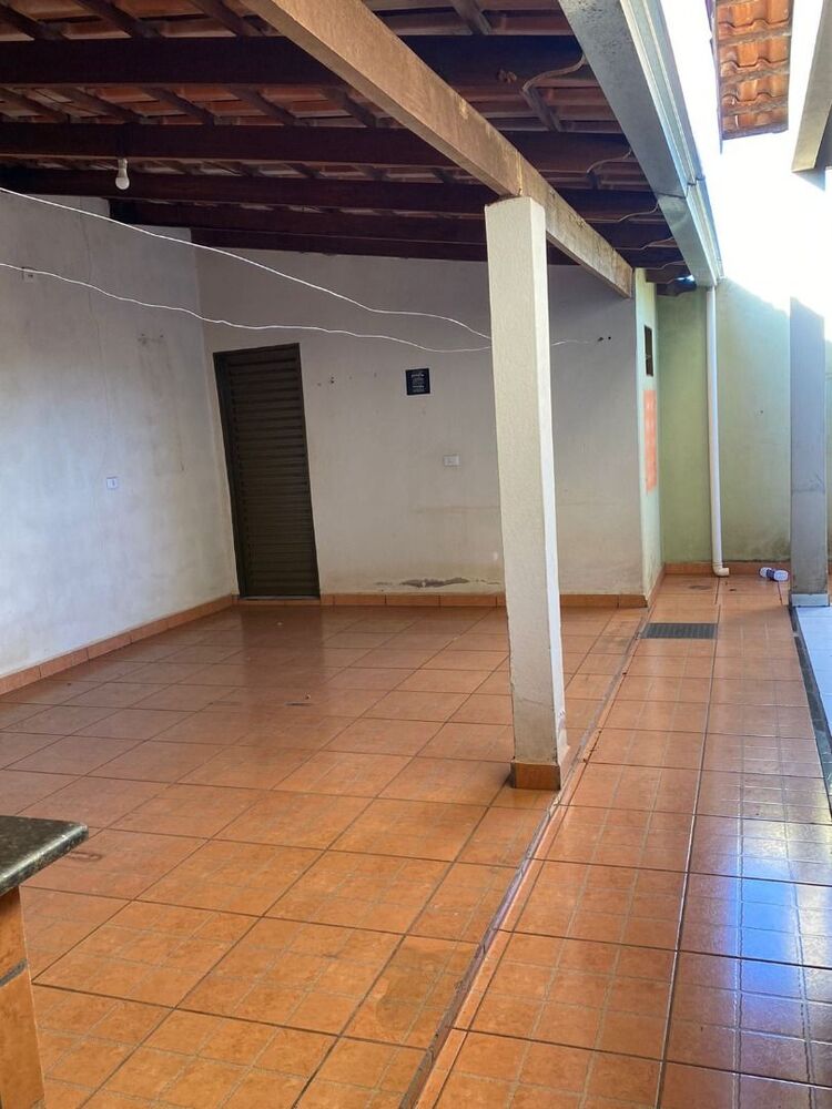 Casa à venda com 3 quartos, 242m² - Foto 8