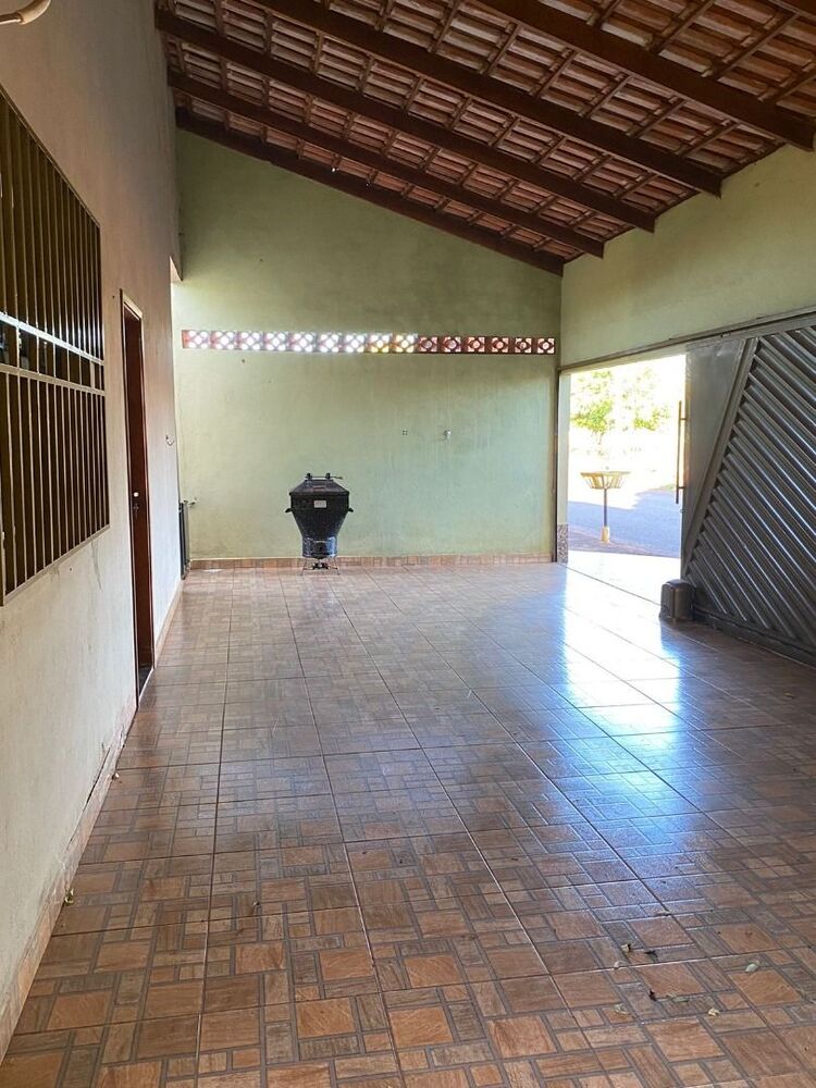 Casa à venda com 3 quartos, 242m² - Foto 3