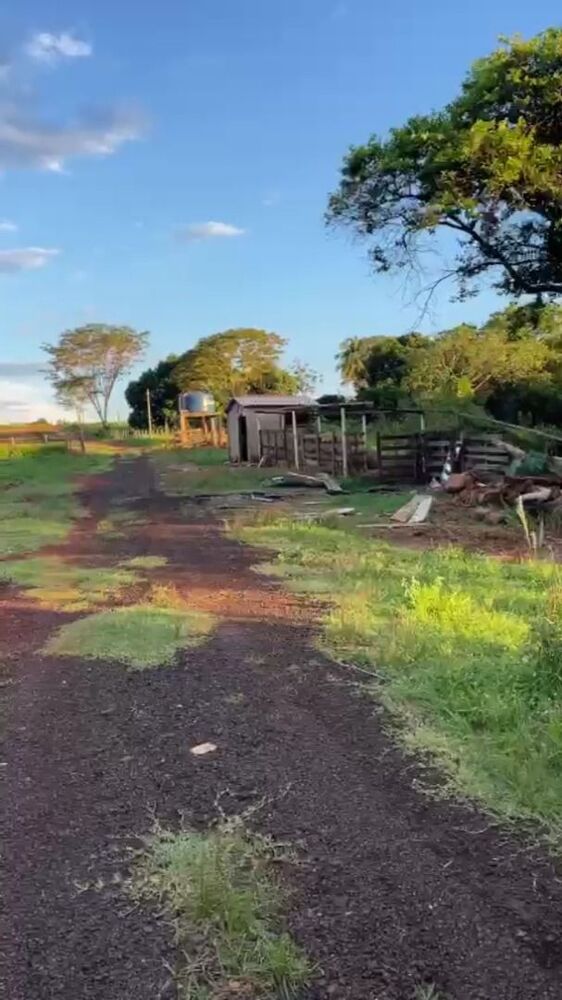 Sítio à venda com 2 quartos, 78m² - Foto 1
