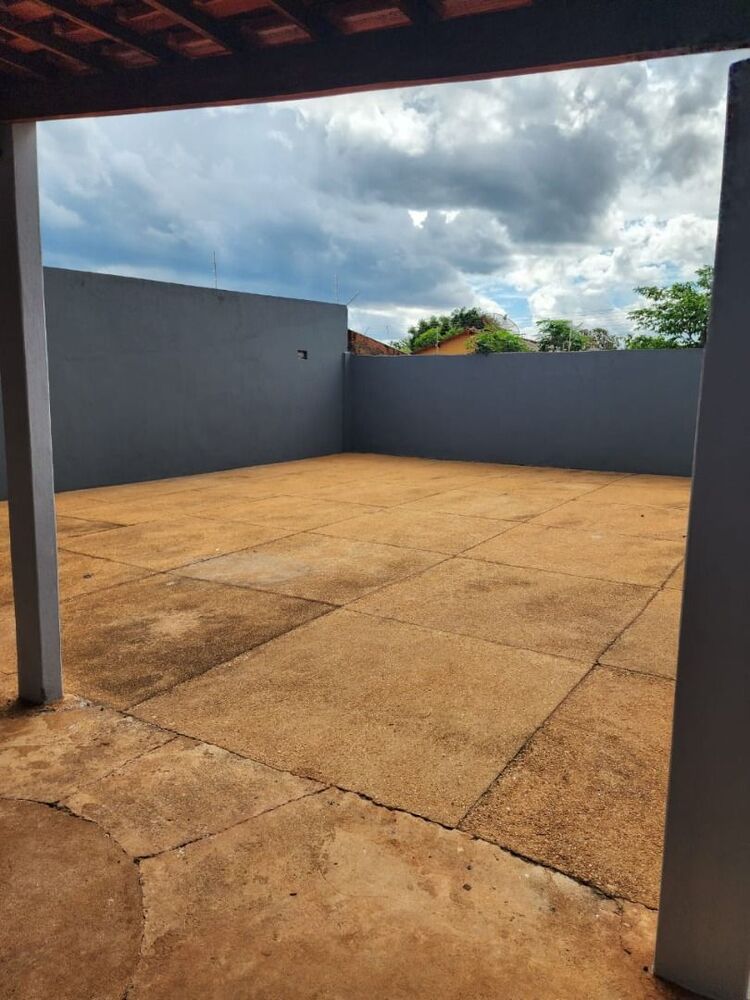 Casa à venda com 2 quartos, 69m² - Foto 4