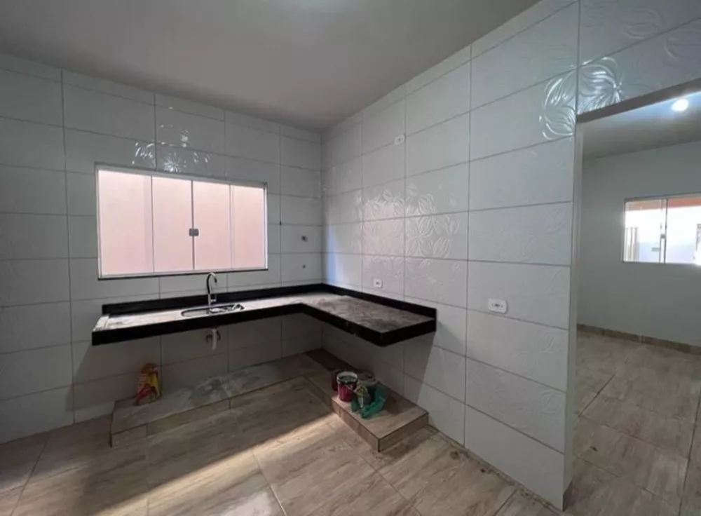 Casa à venda com 2 quartos, 180M2 - Foto 3