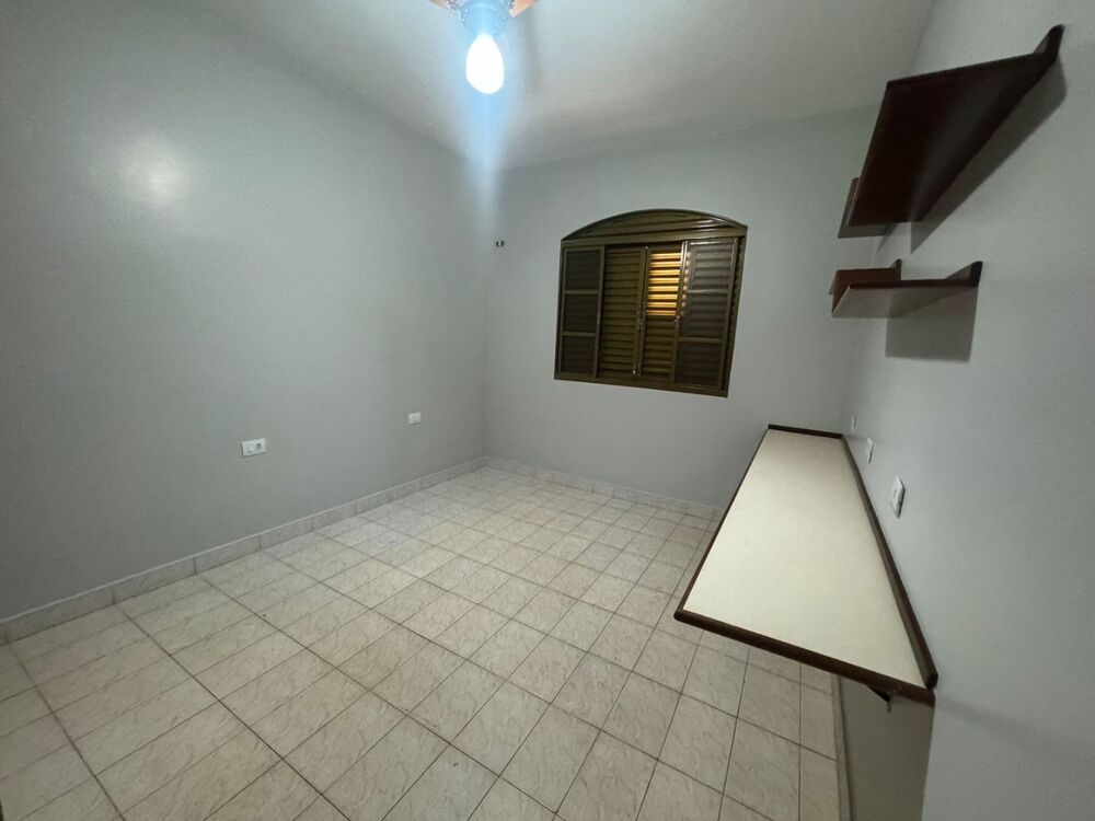 Casa à venda com 3 quartos, 214m² - Foto 19