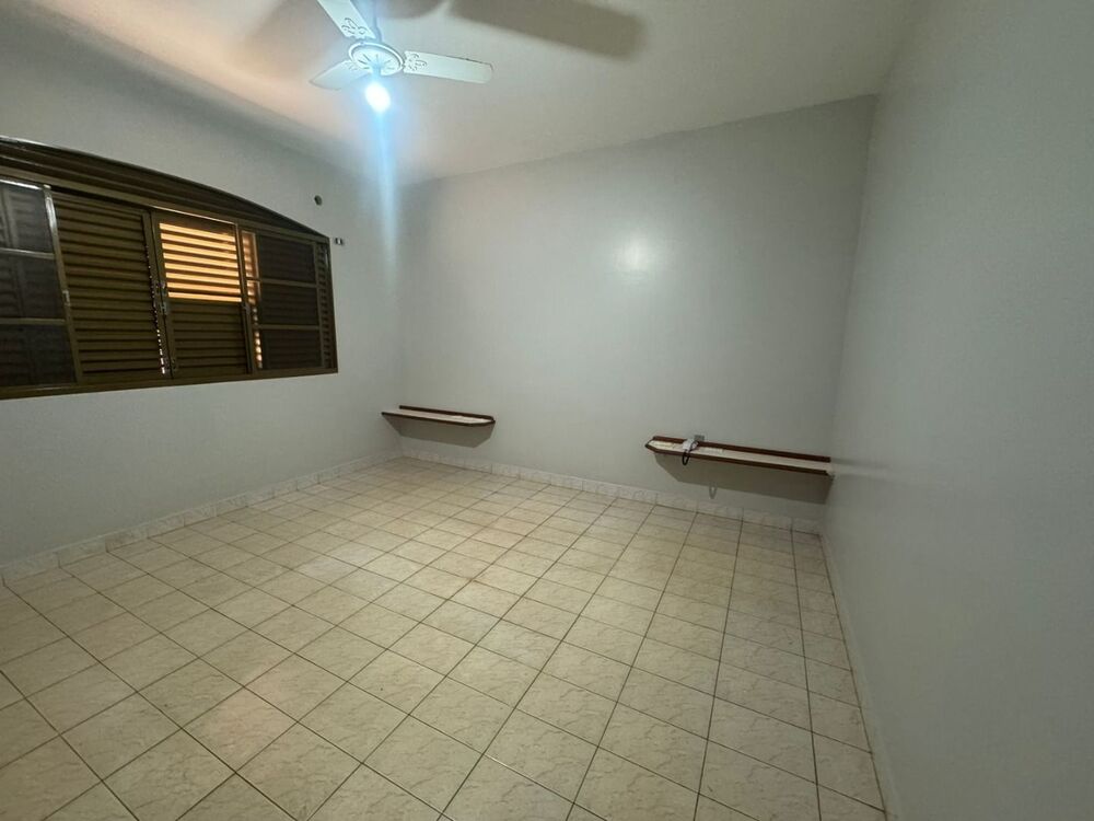 Casa à venda com 3 quartos, 214m² - Foto 24