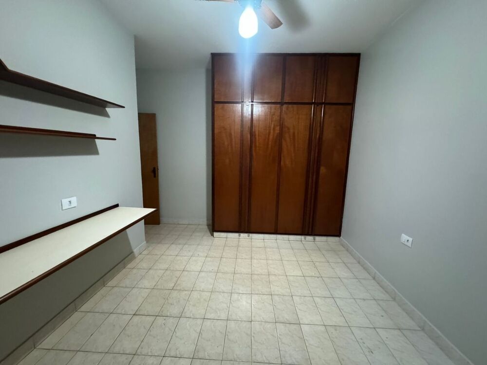 Casa à venda com 3 quartos, 214m² - Foto 18