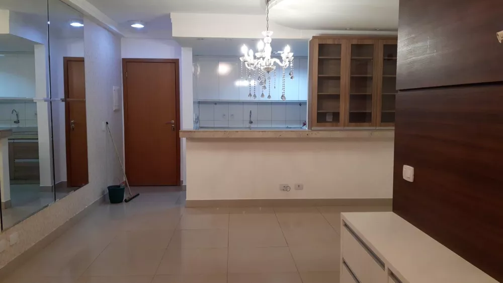 Apartamento à venda com 3 quartos, 100m² - Foto 2