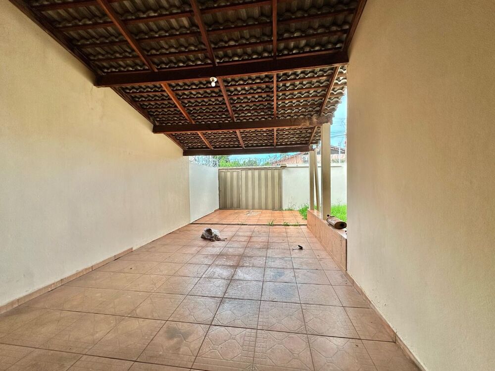 Casa à venda com 3 quartos, 64m² - Foto 3