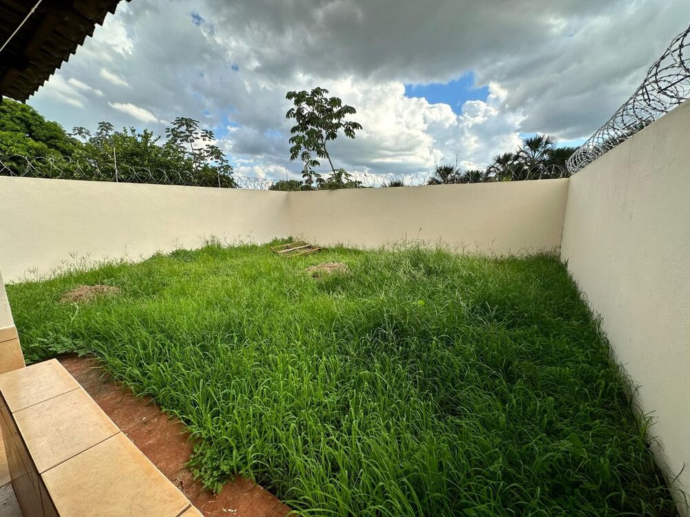 Casa à venda com 3 quartos, 64m² - Foto 13