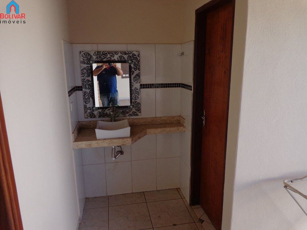 Casa à venda com 3 quartos, 150M2 - Foto 2