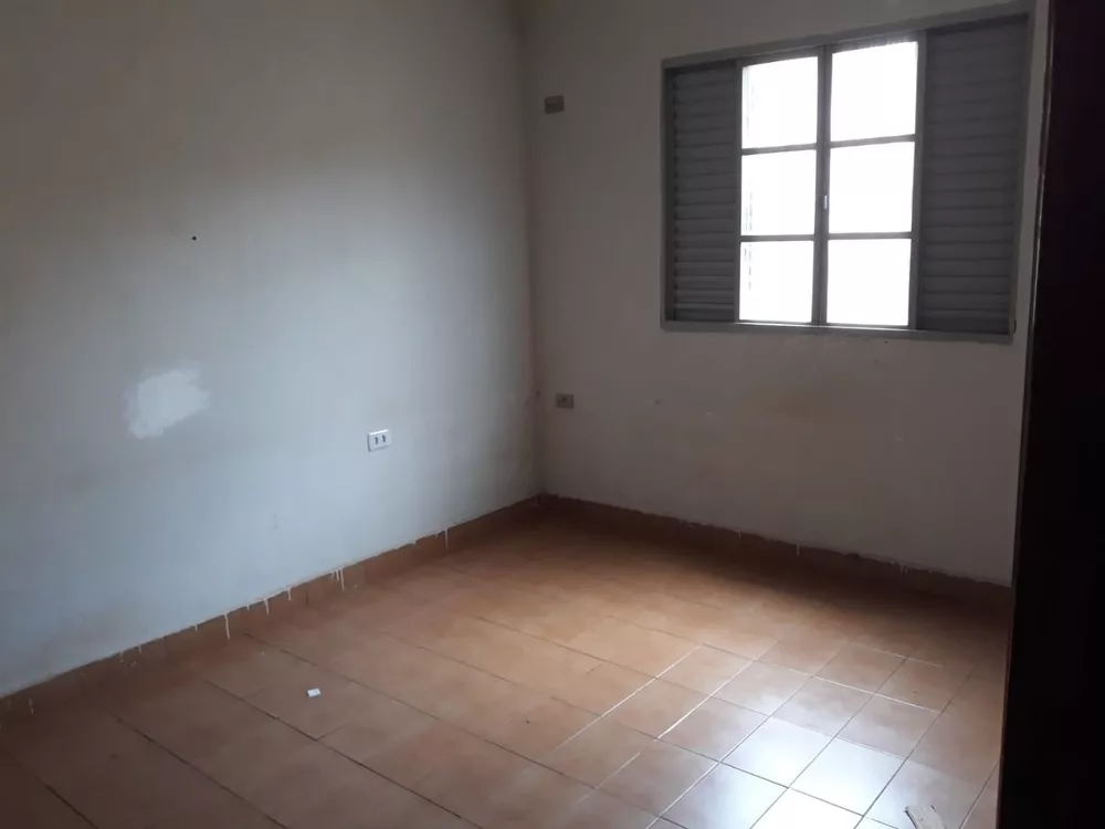 Casa à venda com 3 quartos, 96m² - Foto 4