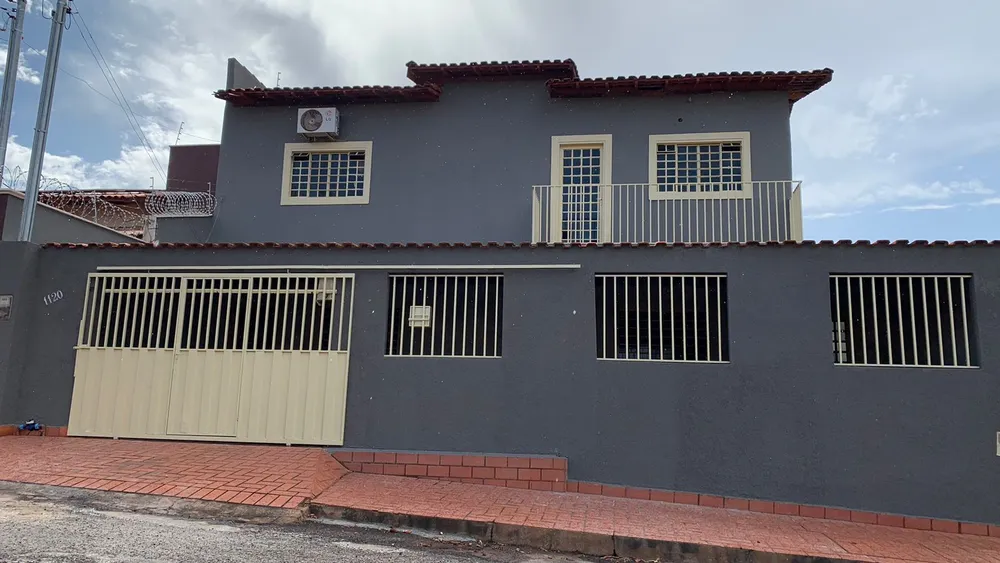 Casa, 2 quartos, 192 m² - Foto 1