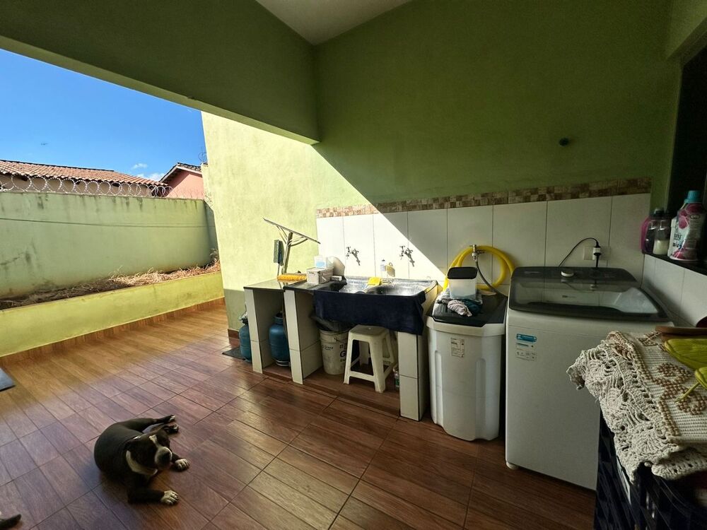 Casa à venda com 3 quartos, 99m² - Foto 3