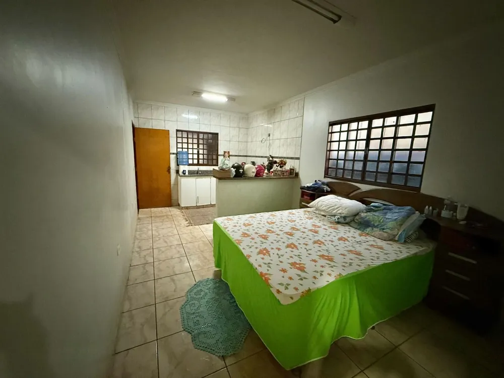 Casa, 4 quartos, 183 m² - Foto 2