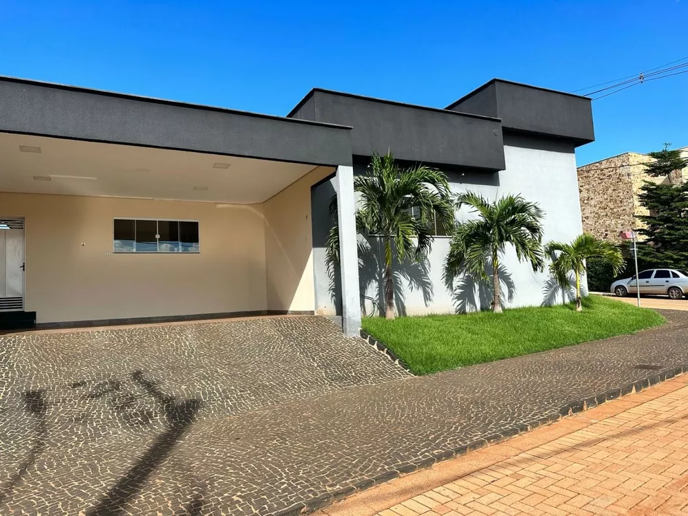 Casa de Condomínio à venda com 3 quartos, 198m² - Foto 2