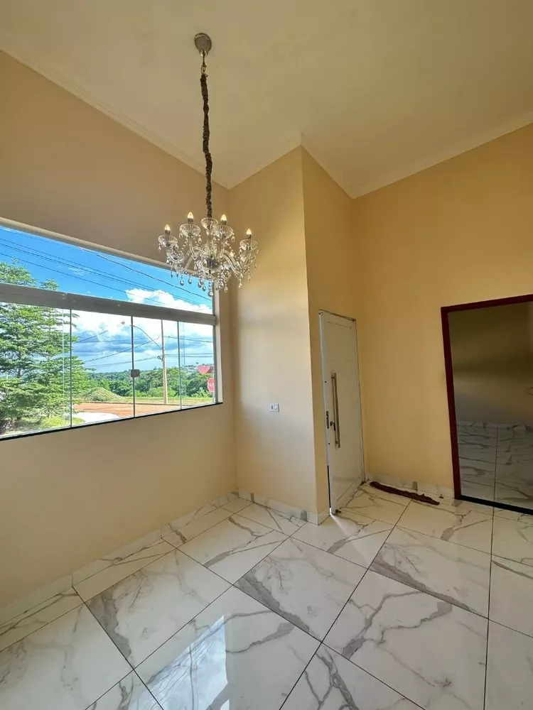 Casa de Condomínio à venda com 3 quartos, 198m² - Foto 4