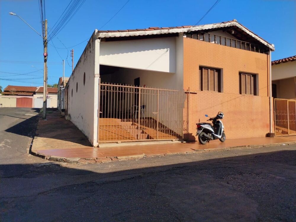 Casa, 3 quartos, 143 m² - Foto 1