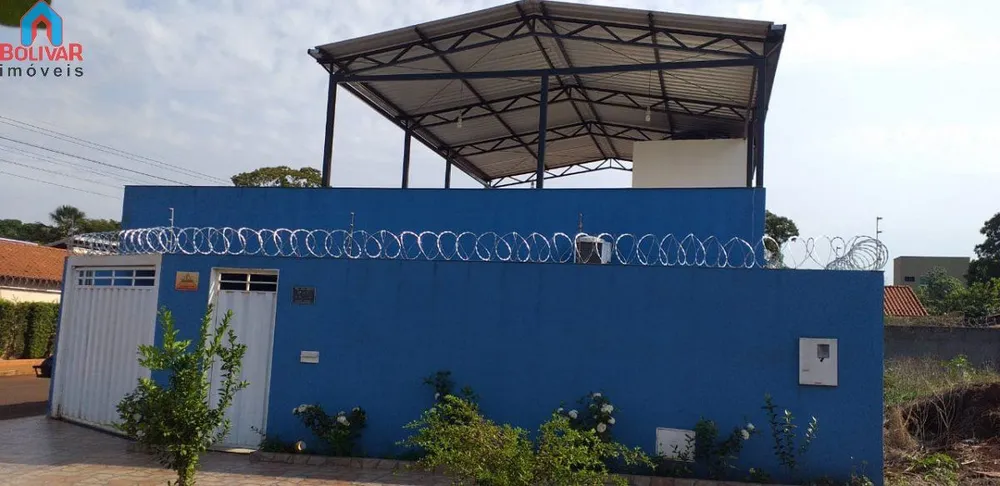 Casa, 2 quartos, 180 m² - Foto 1