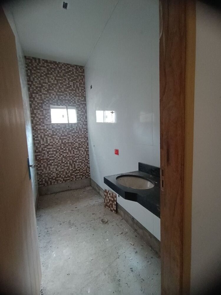 Casa à venda com 2 quartos, 94m² - Foto 5