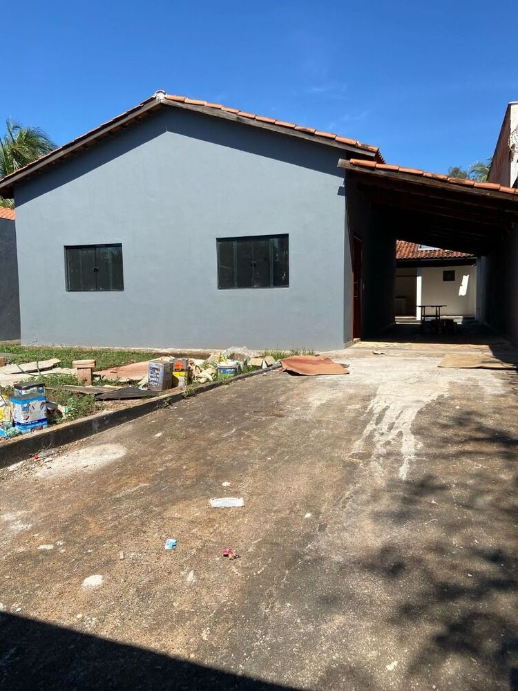 Casa à venda com 2 quartos, 180m² - Foto 1