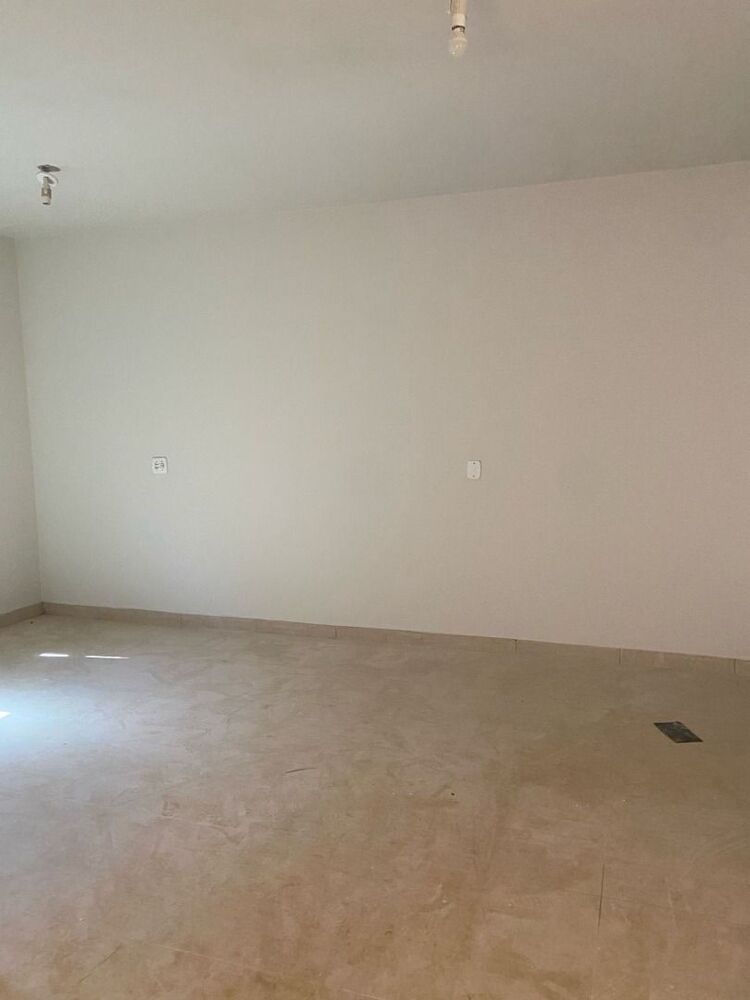 Casa à venda com 2 quartos, 180m² - Foto 2