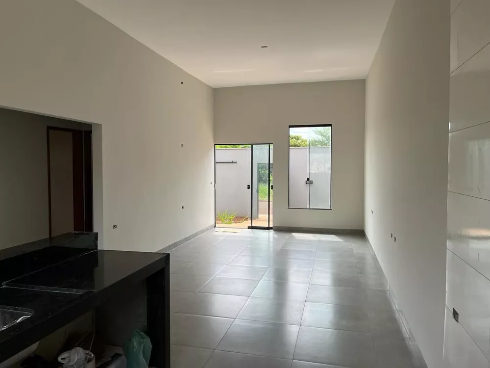 Casa à venda e aluguel com 3 quartos, 250m² - Foto 4