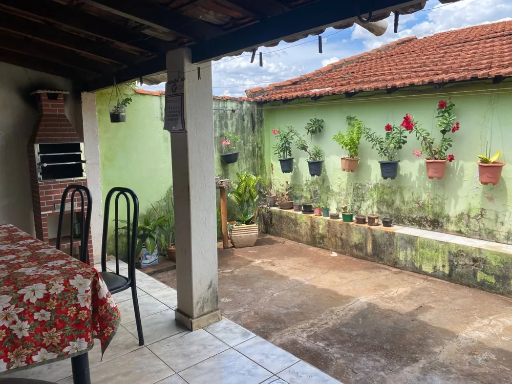 Casa, 3 quartos, 250 m² - Foto 1