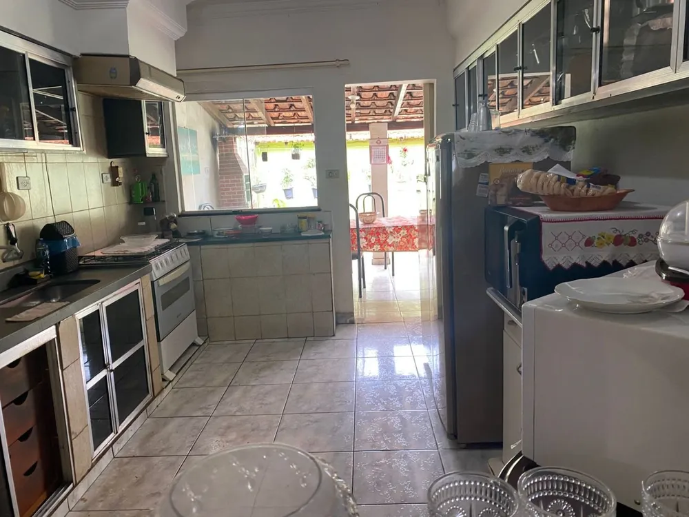 Casa, 3 quartos, 250 m² - Foto 8