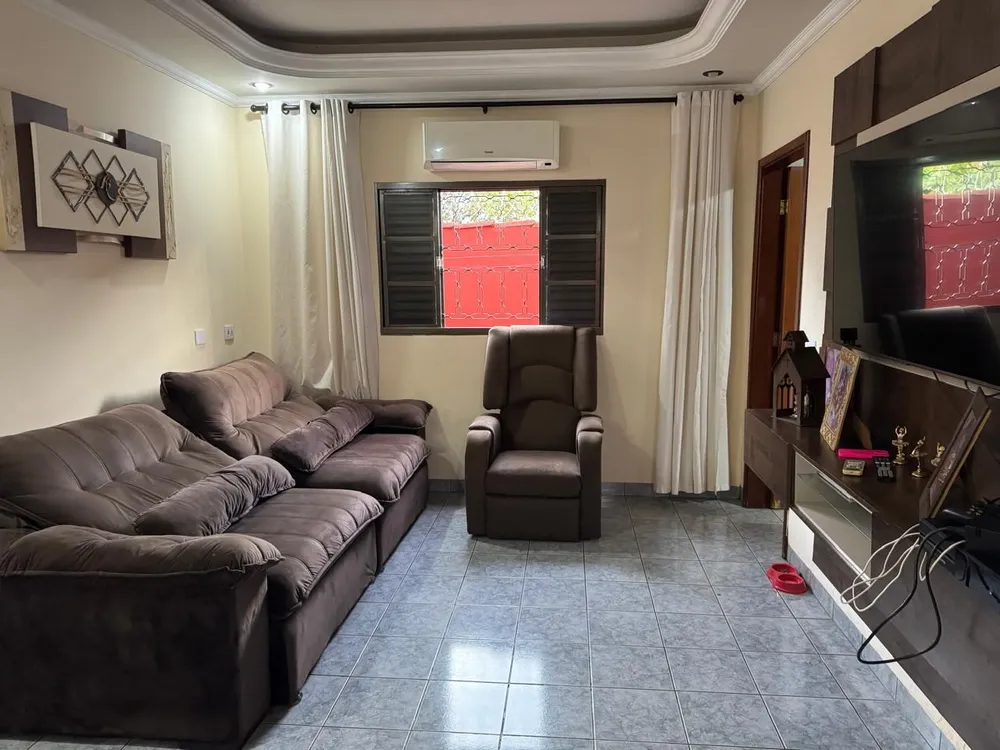 Casa, 3 quartos, 220 m² - Foto 3