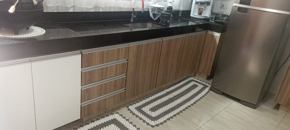 Casa à venda com 3 quartos, 162m² - Foto 3