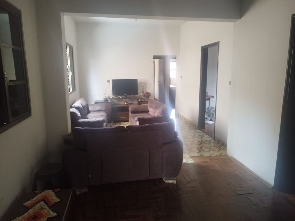 Casa à venda com 4 quartos, 150m² - Foto 3