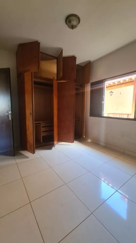 Casa à venda com 3 quartos, 153m² - Foto 4