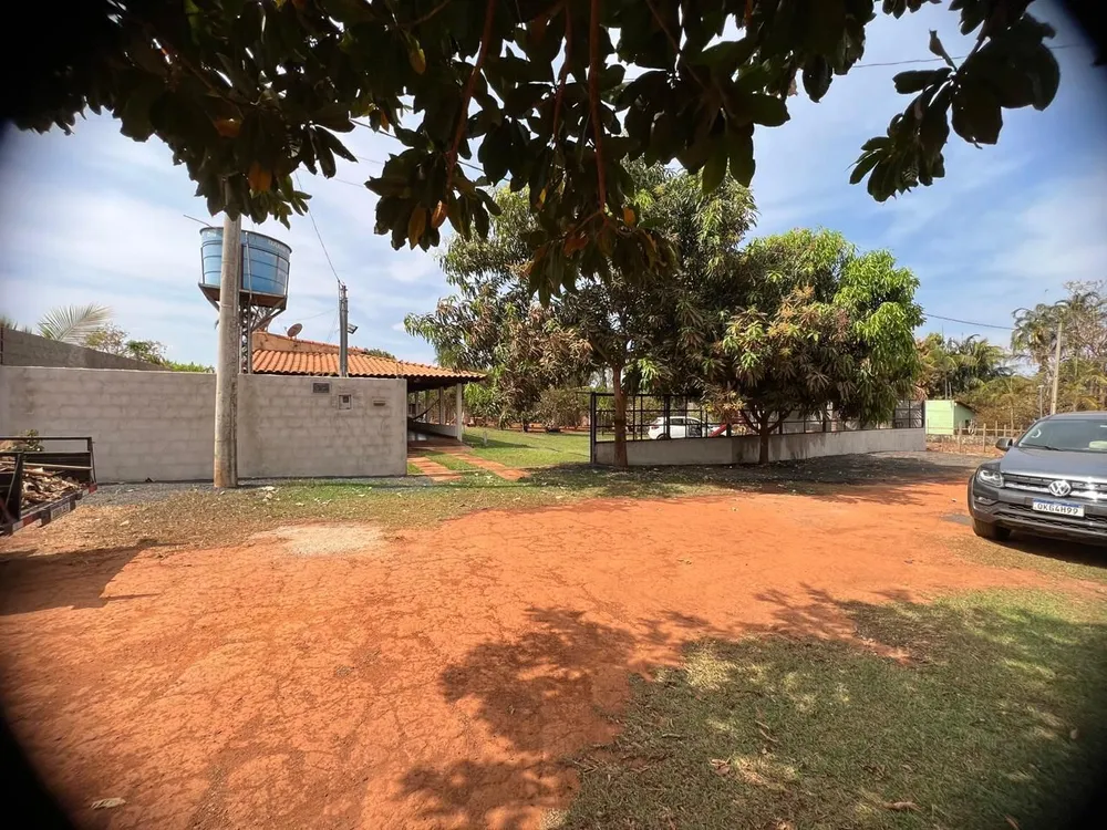 Chácara, 3 quartos, 1200 m² - Foto 1