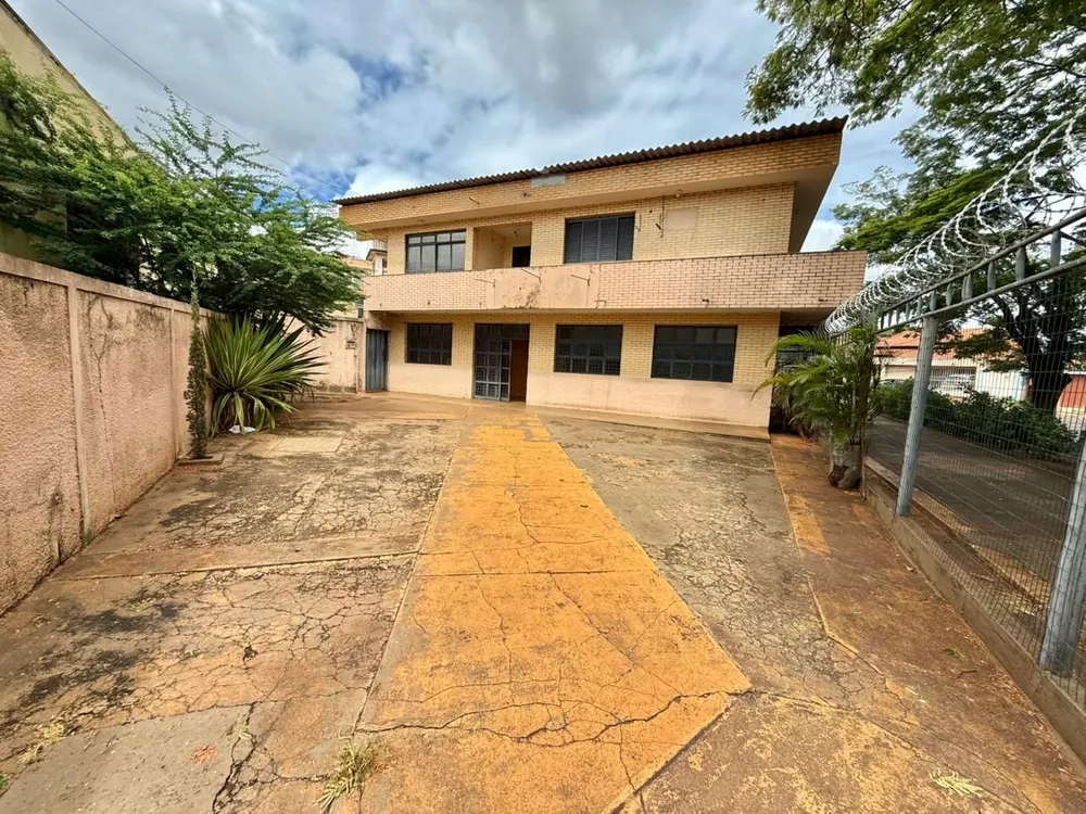 Prédio Inteiro, 1 m² - Foto 2