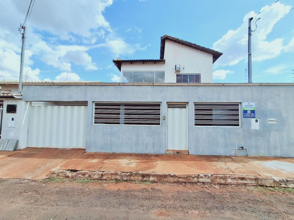 Casa, 3 quartos, 200 m² - Foto 1