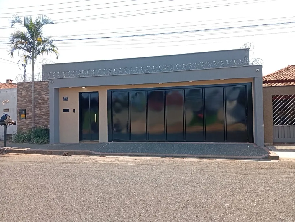 Casa, 3 quartos, 280 m² - Foto 1
