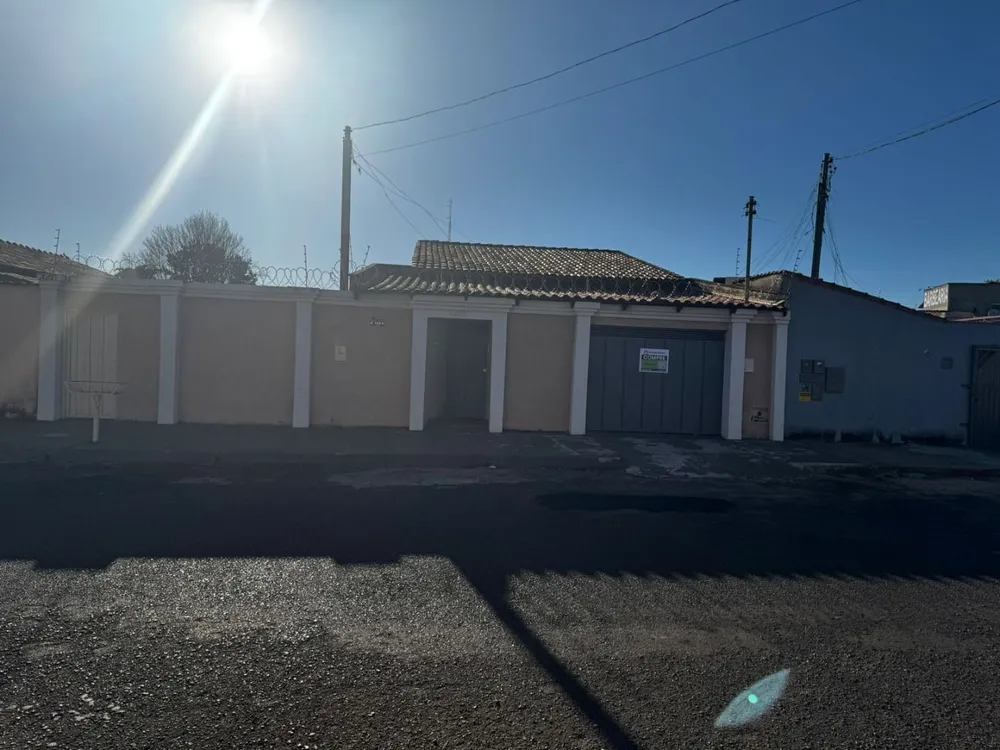 Casa, 3 quartos, 232 m² - Foto 1