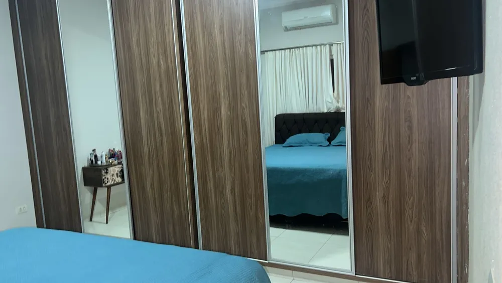 Casa, 3 quartos, 220 m² - Foto 1