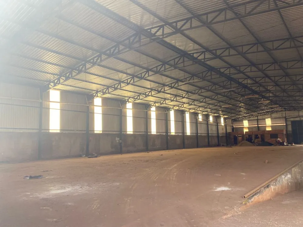 Depósito-Galpão, 1400 m² - Foto 1