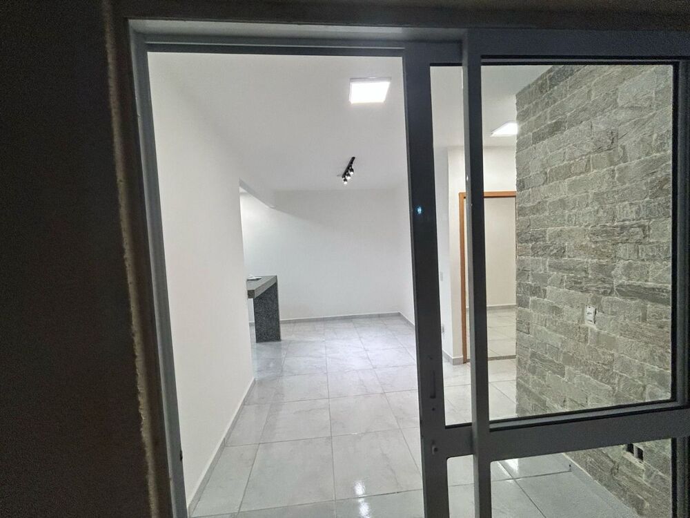Apartamento à venda com 2 quartos, 181m² - Foto 2