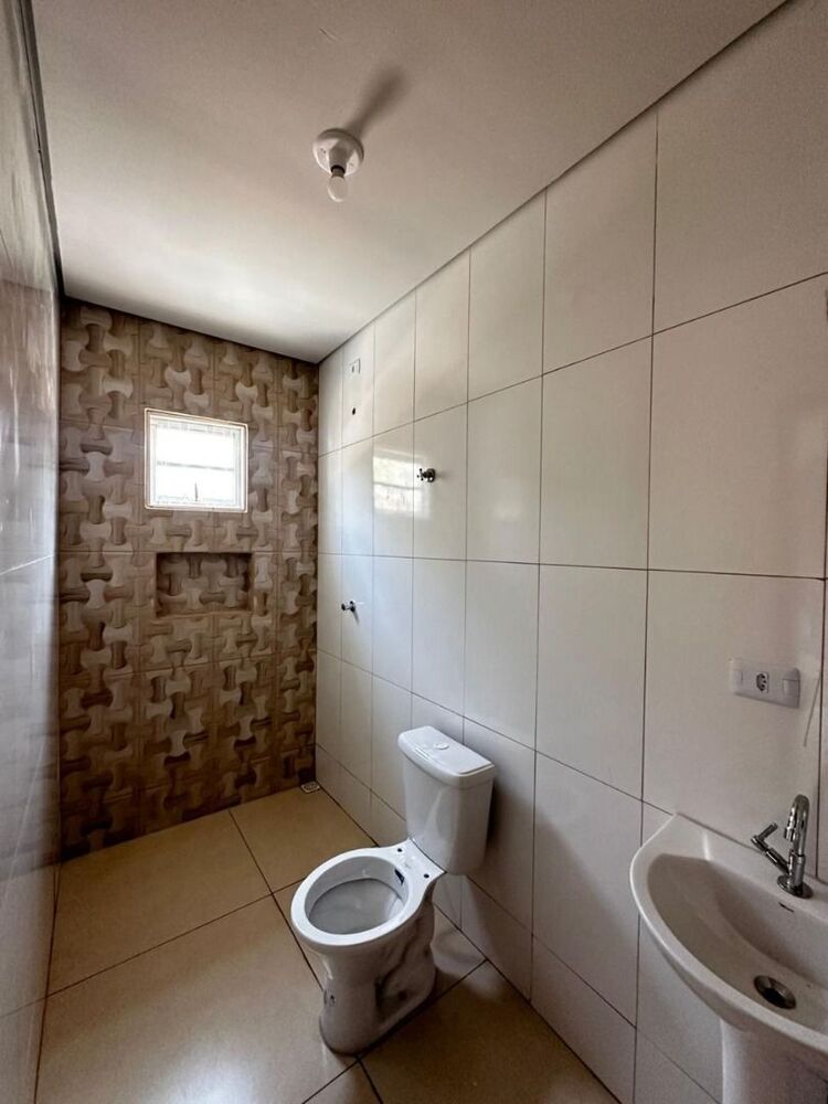 Casa à venda com 2 quartos, 300M2 - Foto 2