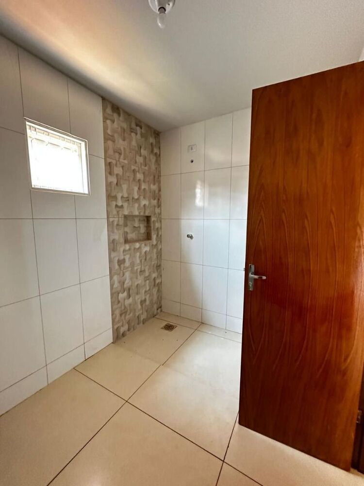 Casa à venda com 2 quartos, 300M2 - Foto 1