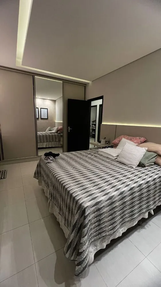 Casa, 3 quartos, 225 m² - Foto 3