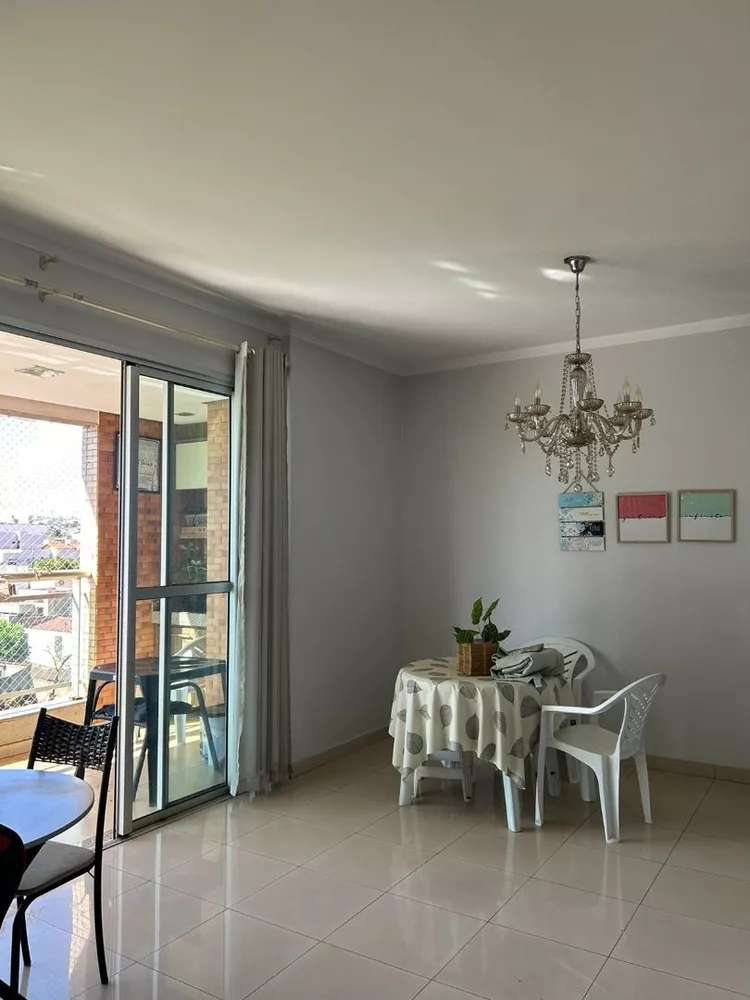 Apartamento à venda com 3 quartos, 1m² - Foto 2