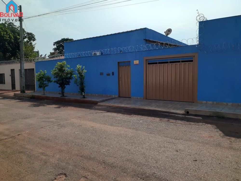 Casa à venda com 2 quartos, 170m² - Foto 1