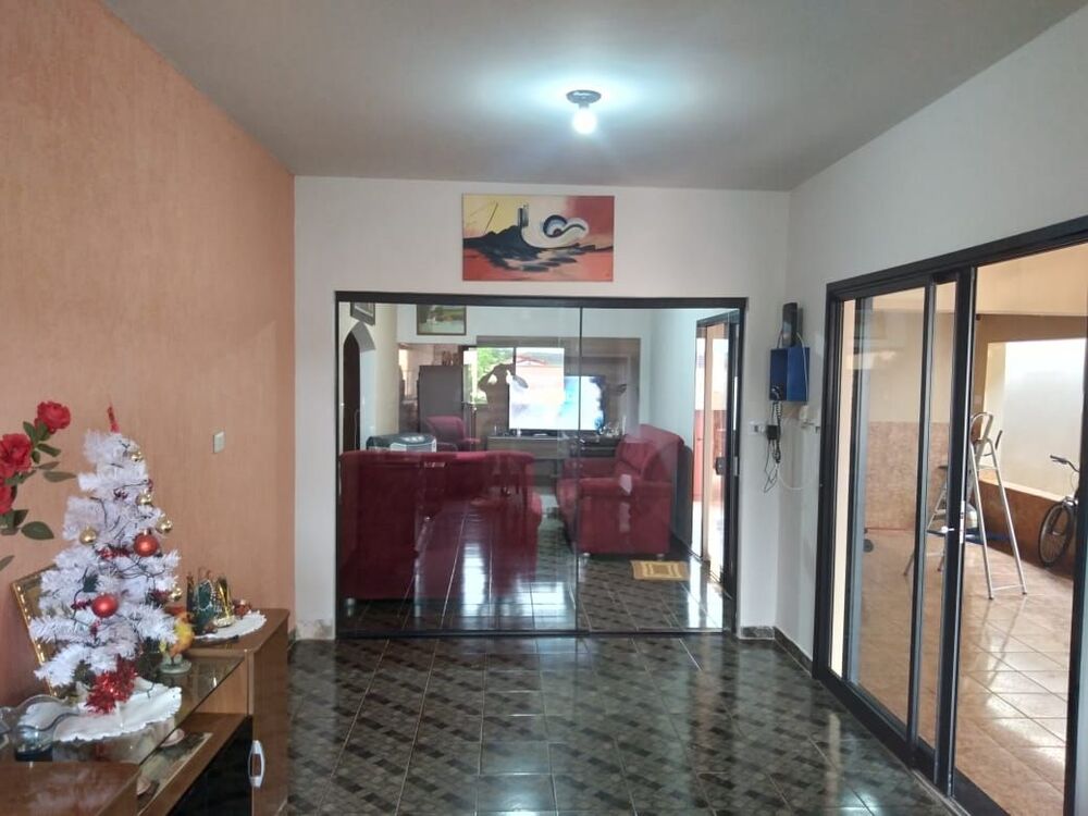 Casa, 3 quartos, 250 m² - Foto 2