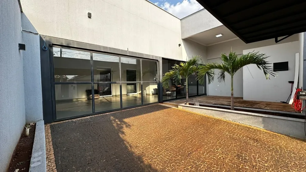 Casa, 3 quartos, 210 m² - Foto 1